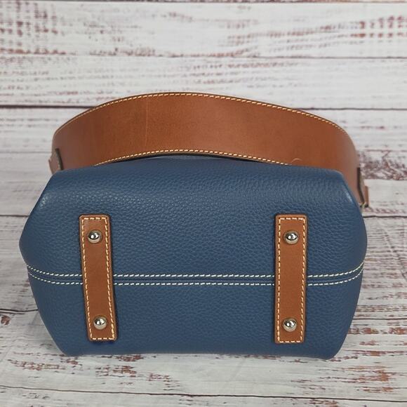 Dooney & Bourke Pebble Leather Turn lock Sac 30 Shoulder Bag Jeans Blue NWOT - Picture 7 of 14